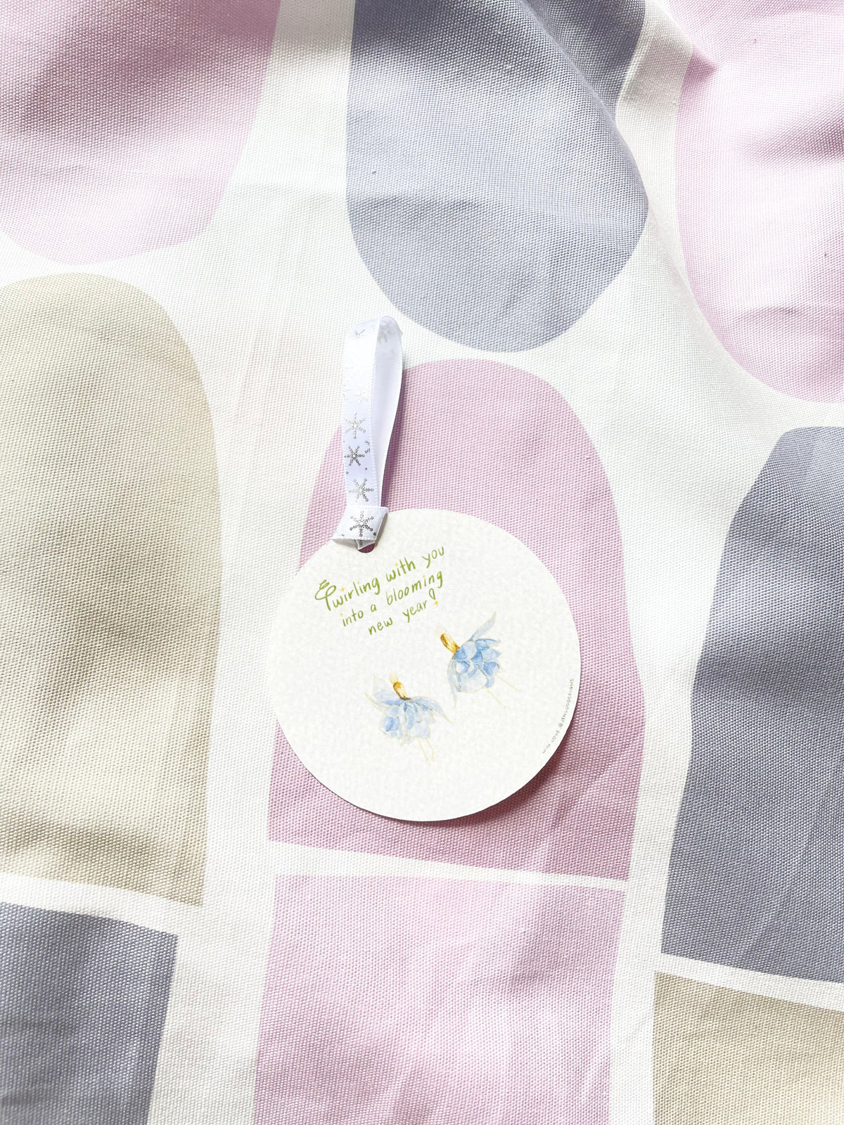 Single floral gift tags